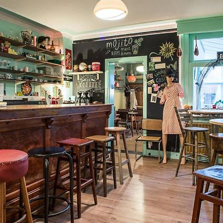 Vakantiewoning In Mol Centrum Met Eigen Bar "Casacuriosa" ภายนอก รูปภาพ
