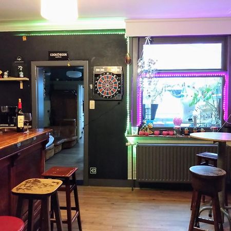Vakantiewoning In Mol Centrum Met Eigen Bar "Casacuriosa" ภายนอก รูปภาพ