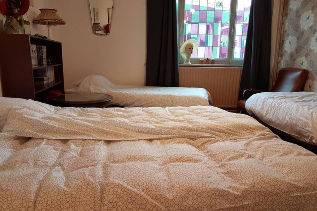 Vakantiewoning In Mol Centrum Met Eigen Bar "Casacuriosa" ภายนอก รูปภาพ