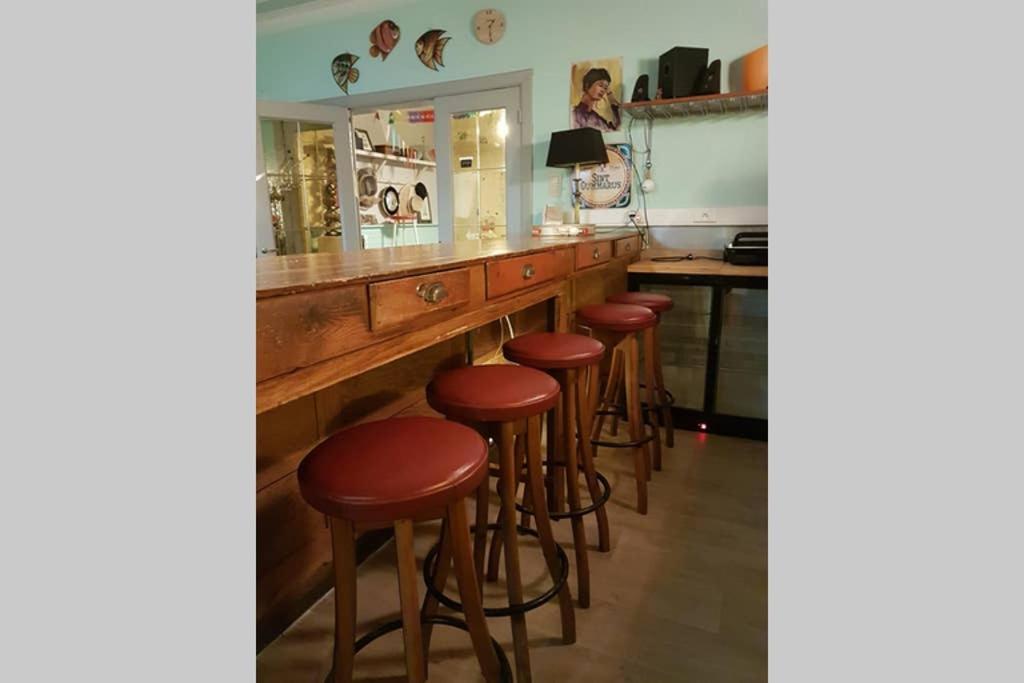 Vakantiewoning In Mol Centrum Met Eigen Bar "Casacuriosa" ภายนอก รูปภาพ