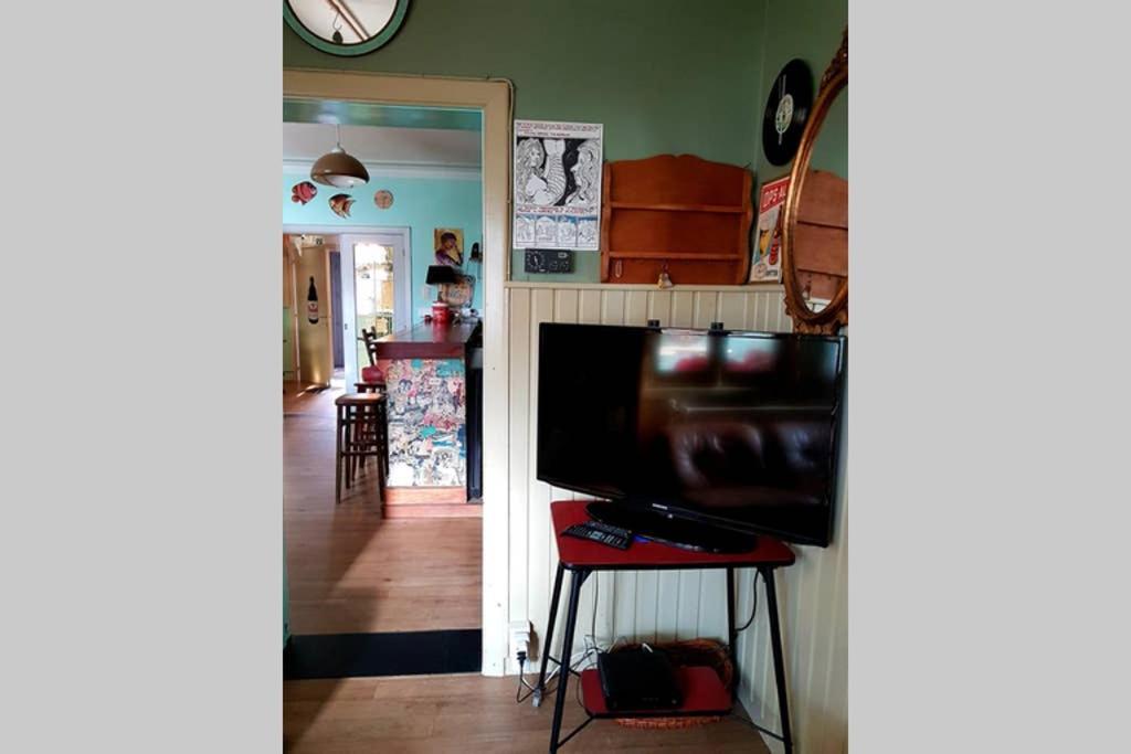 Vakantiewoning In Mol Centrum Met Eigen Bar "Casacuriosa" ภายนอก รูปภาพ